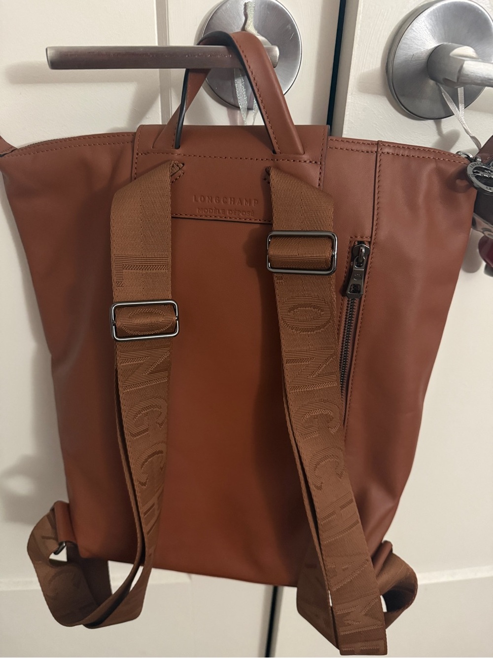 Authentic Longchamp Genuine Leather Backpack in Cognac/Tan 🤎 - Picture 2 of 4